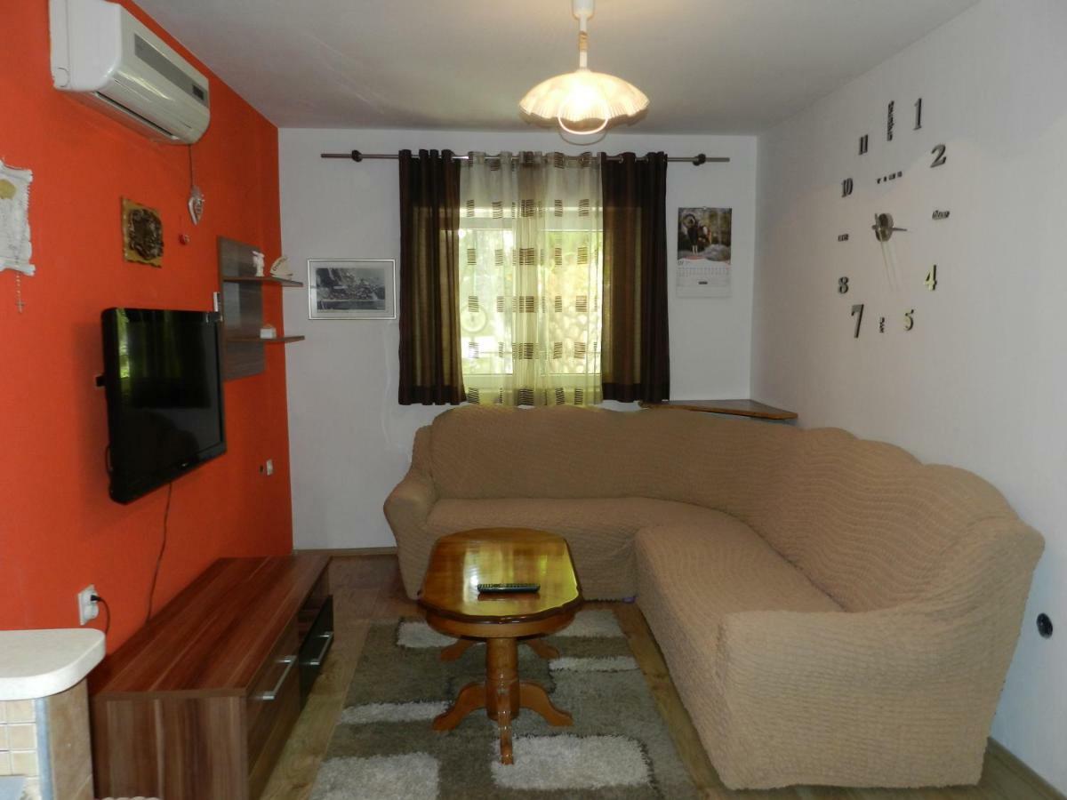 Apartmani Maruncic Омиш Экстерьер фото